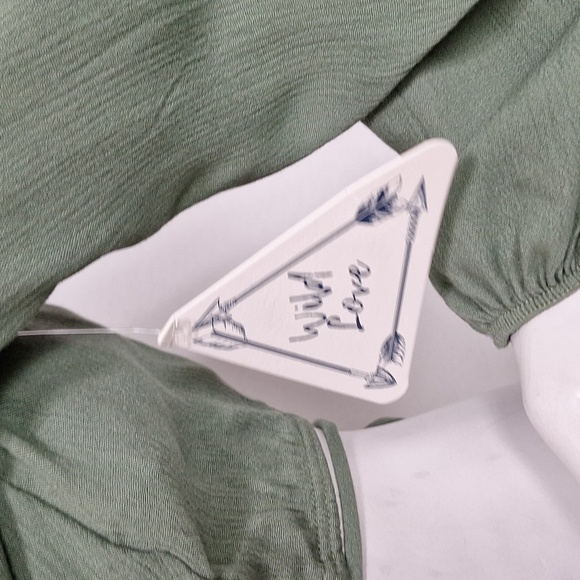 Wild Love (NEW) Retro Hippie 70's Puff Sleeves Green Tie Wrap Crop Top Size M - Picture 4 of 8